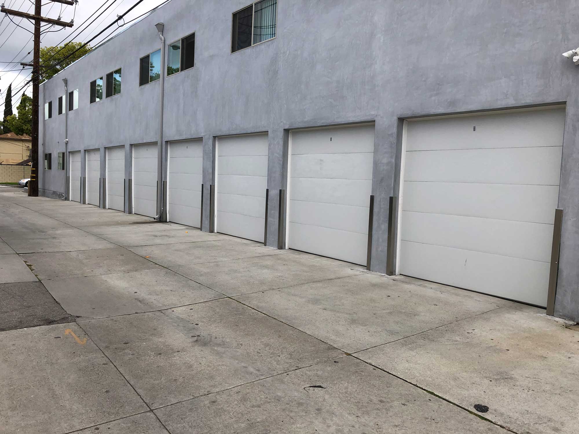 Glendale, CA | Flush Garage Door Installation Near Me