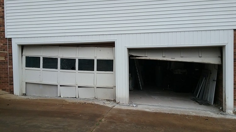 Garage Door Repair in Brentwood, CA